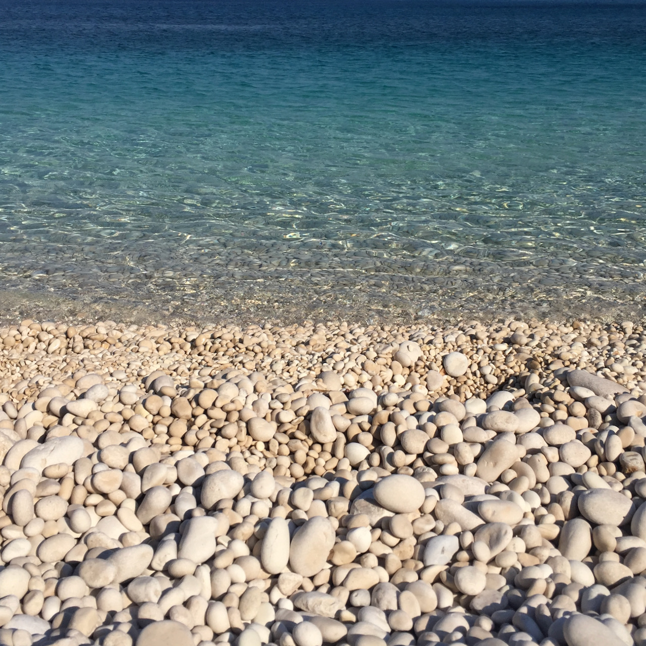 Crystal clear water at Kefalonia Myrtos beach